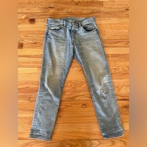 Light wash Levi 501